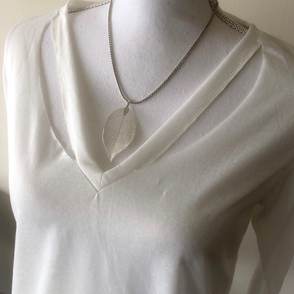 Silver leaf pendant 18” silver necklace - Picture 2 of 5